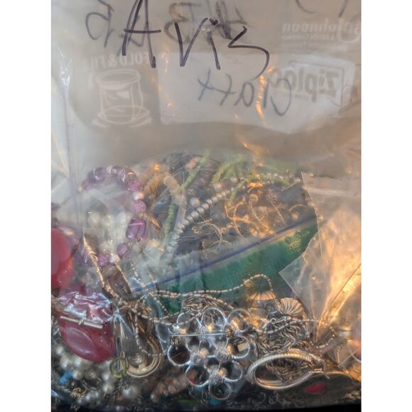 Jewelry Lot Avis Repurpose Bag 4 Plus Lbs Beads/Craft/Repurpose Pieces - Picture 1 of 12